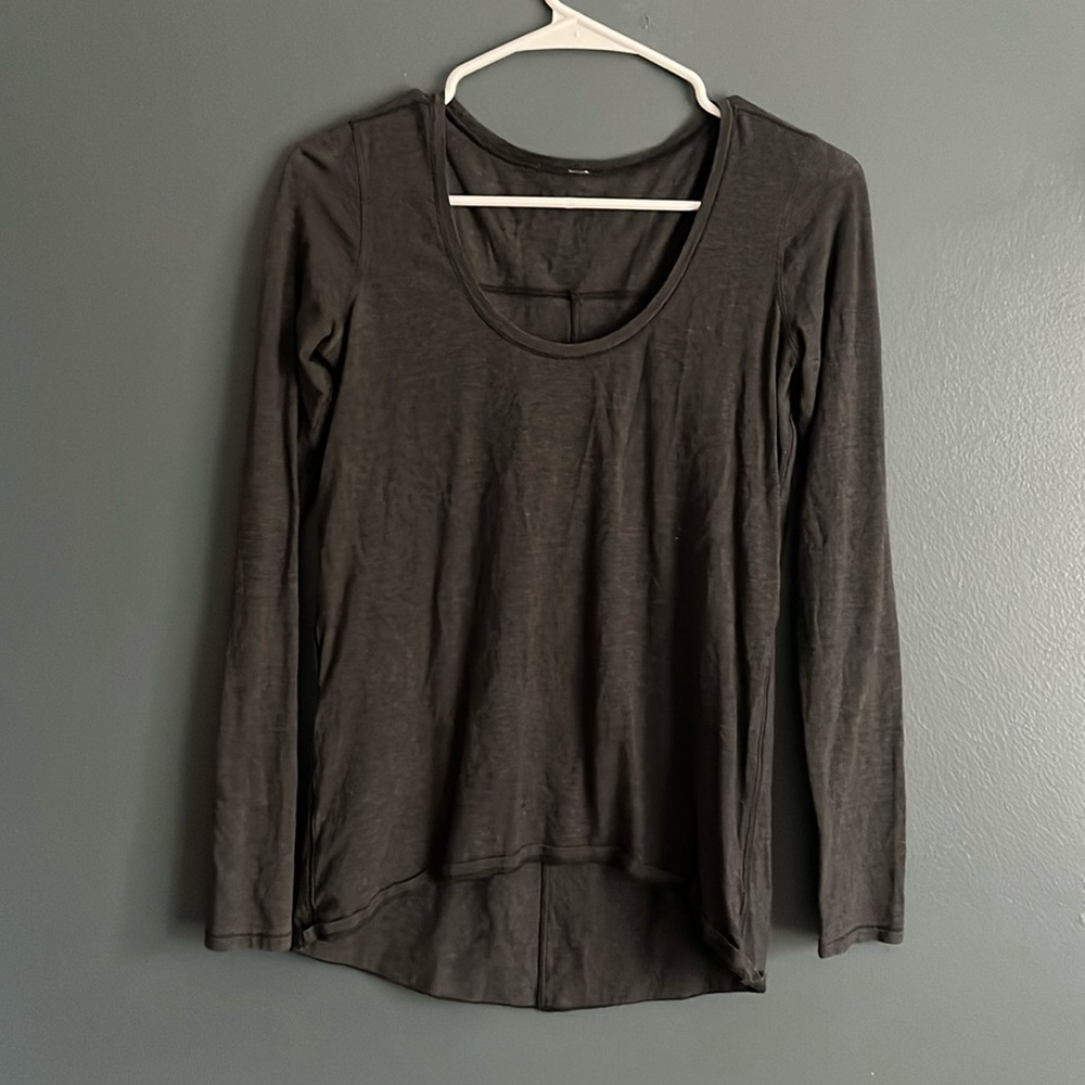 Lululemon charcoal long sleeve!